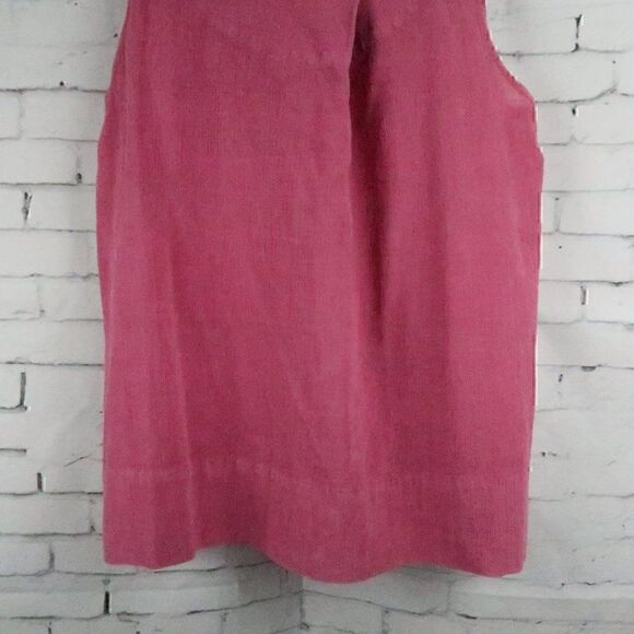 ROSE PINK SLEEVELESS ROUND NECK TOP WITH 2 BUTTON DETAIL SIZE MEDIUM - Picture 5 of 8